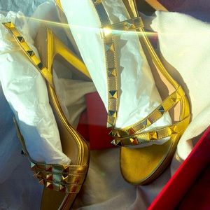 Authentic Gold Valentino Heels